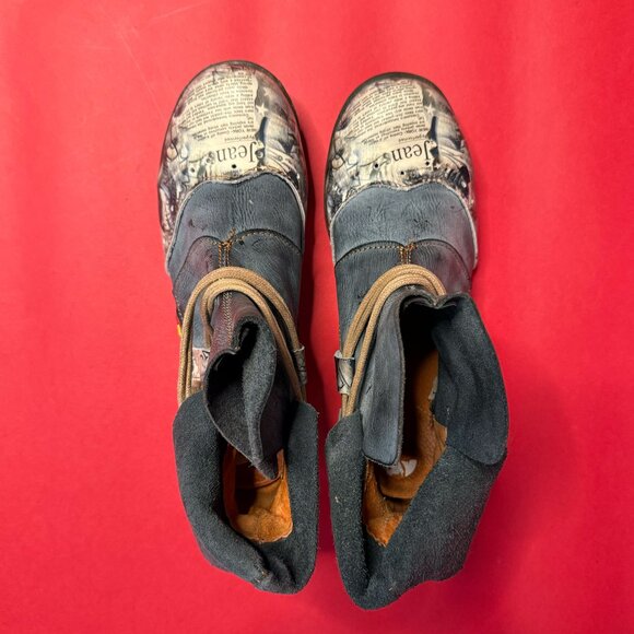 Artsy Leather Booties with Newsprint Magic: Retro TMA Eyes Statement Shoes - Picture 9 of 12